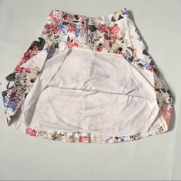 WHBM Full A-line Floral Skirt Sz 10 - Picture 5 of 7